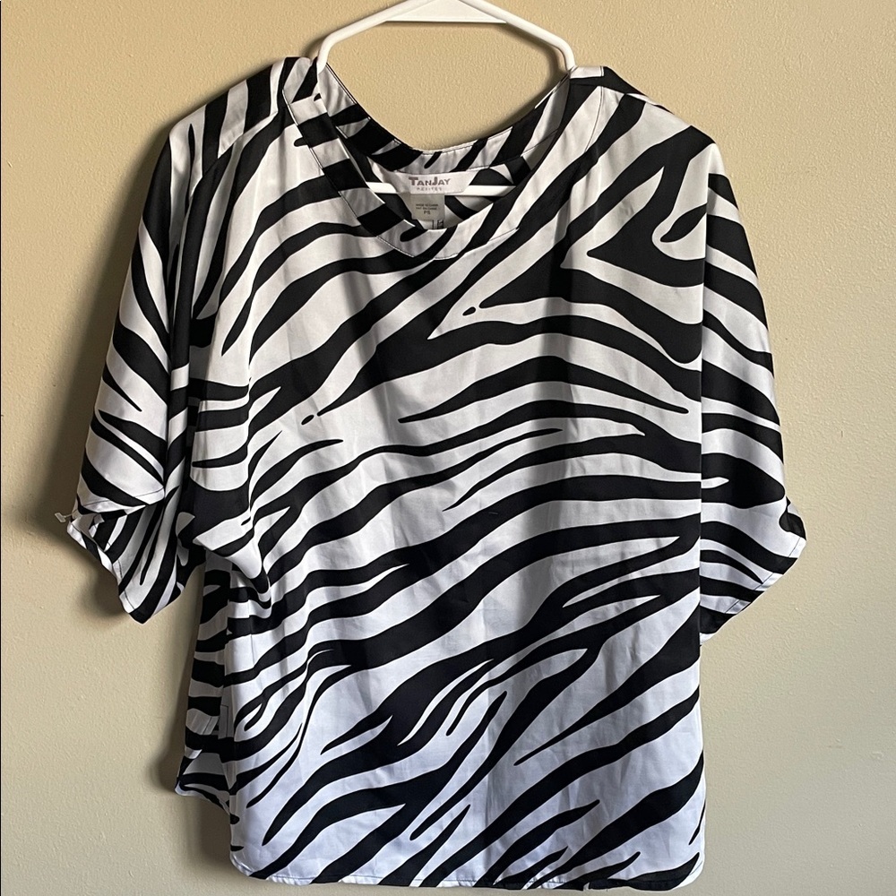 TanJay Black and White Zebra Print Short Sleeve Top (Bin C)​
